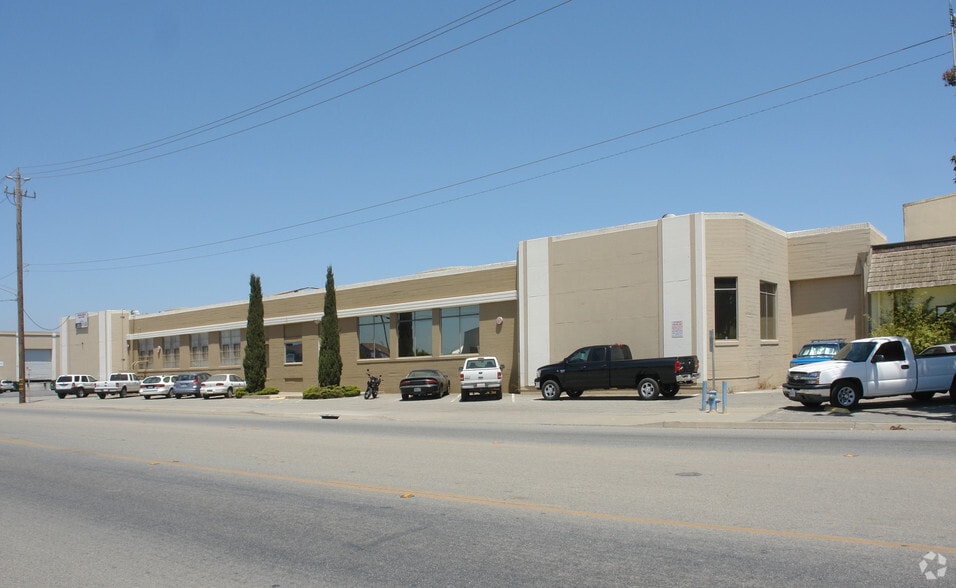 417 Salinas Rd, Watsonville, CA for lease - Building Photo - Image 3 of 5