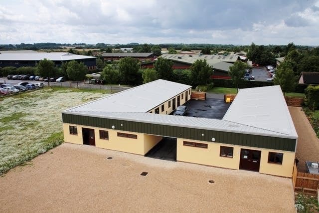 Warpsgrove Ln, Chalgrove for lease Primary Photo- Image 1 of 4