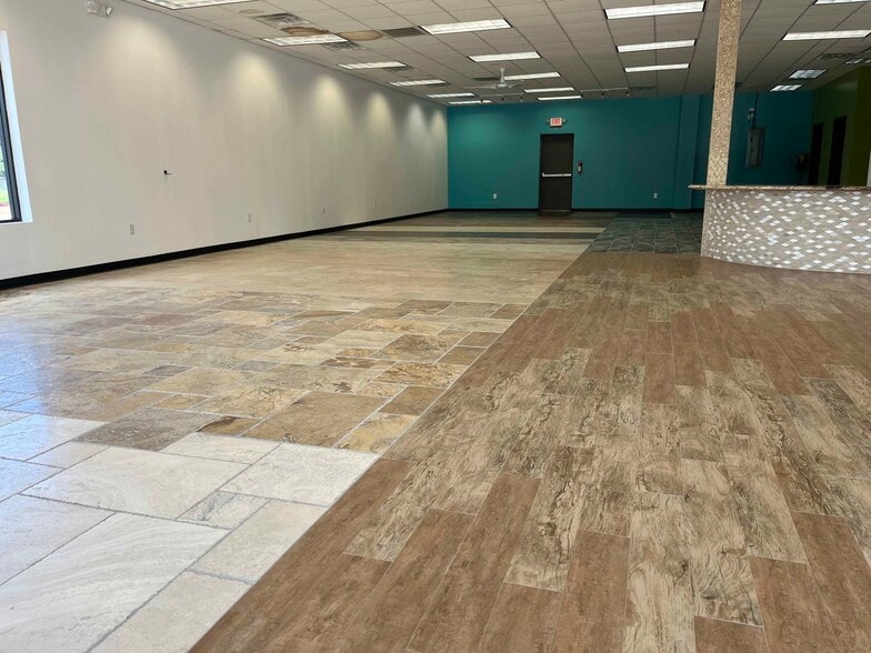 3416 FM 2920 Rd, Spring, TX for lease - Interior Photo - Image 2 of 13