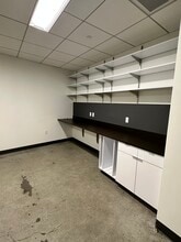 999 3rd Ave, Seattle, WA for lease Building Photo- Image 2 of 9