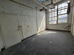 600 Palisade Ave, Union City, NJ for lease Interior Photo- Image 2 of 3
