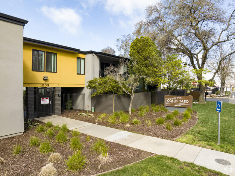 1503 Fulton Ave, Sacramento, CA for sale - Primary Photo - Image 1 of 1