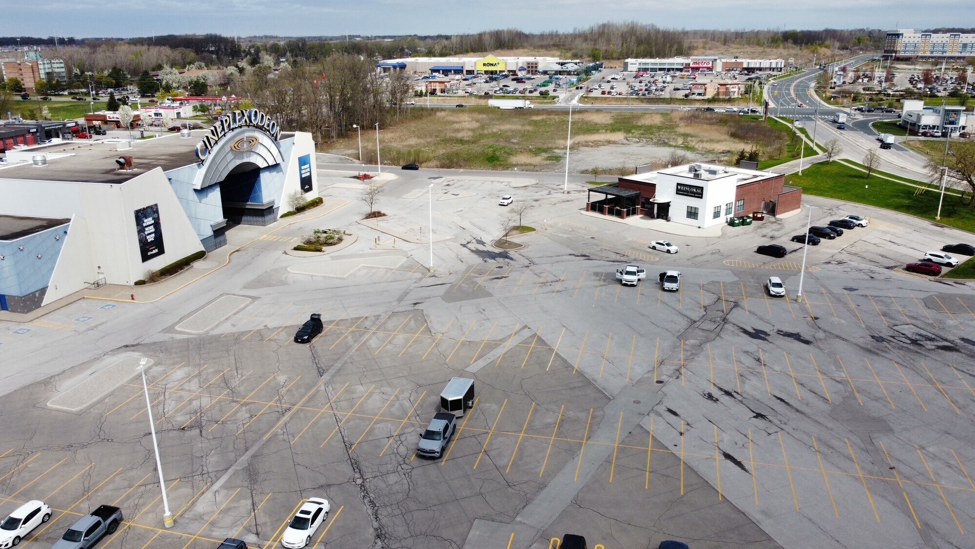 7555 Montrose Rd, Niagara Falls, ON for lease Interior Photo- Image 1 of 3