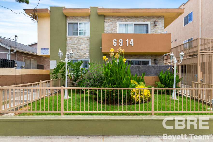 6914 Woodley Ave, Van Nuys, CA for sale - Primary Photo - Image 1 of 4