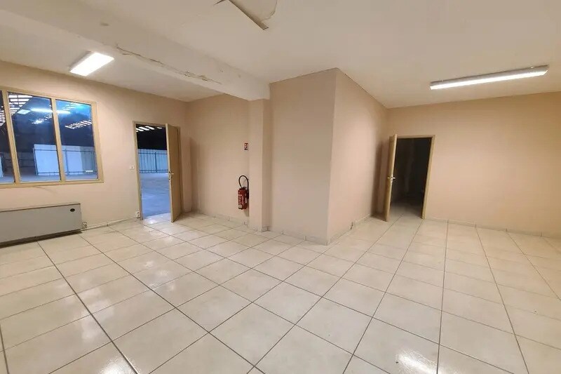 Flex in Béziers for lease - Interior Photo - Image 3 of 3