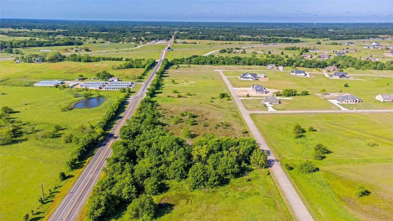 1154 Tawakoni Rd, Wills Point, TX 75169