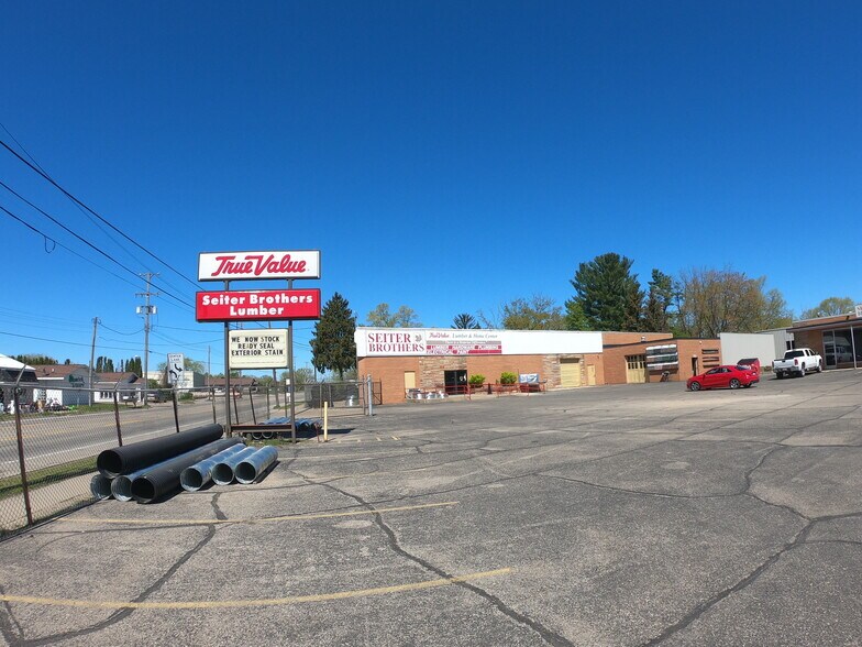 420 W 5th St, Clare, MI for sale - Primary Photo - Image 1 of 1