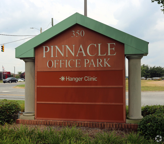 350 Jake Alexander Blvd, Salisbury, NC for lease - Building Photo - Image 2 of 2