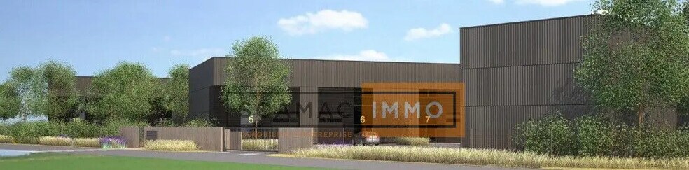 Flex in Nangis for sale - Building Photo - Image 1 of 3