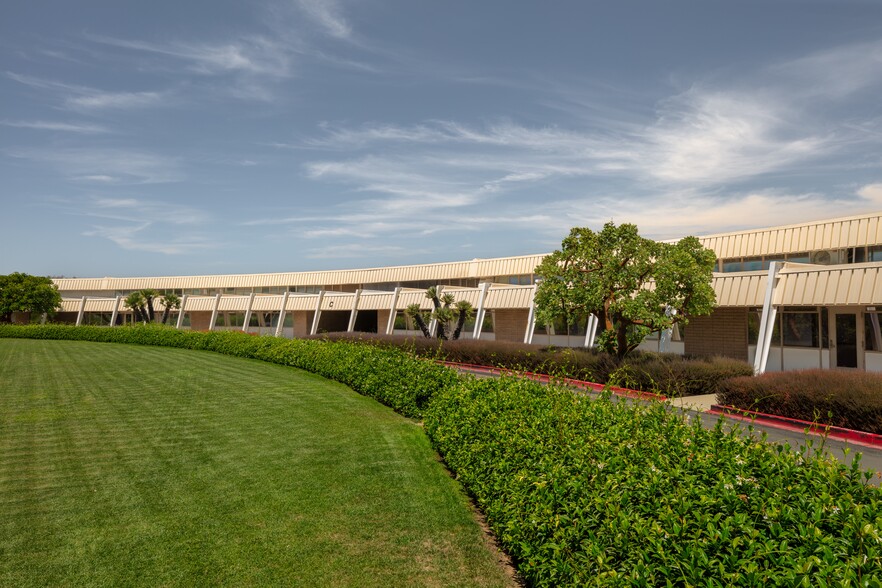 3550 General Atomics Ct, San Diego, CA for lease - Building Photo - Image 1 of 1