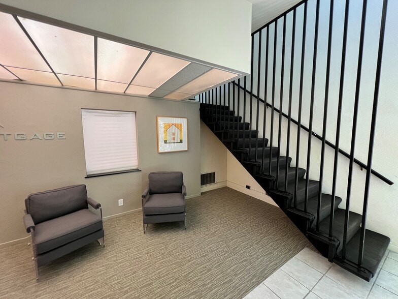 1615 5th Ave, San Rafael, CA for sale - Interior Photo - Image 3 of 7