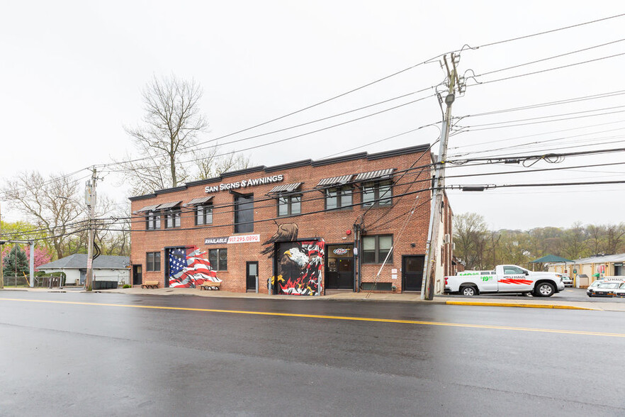 925 Saw Mill River Rd, Yonkers, NY for lease - Building Photo - Image 2 of 33