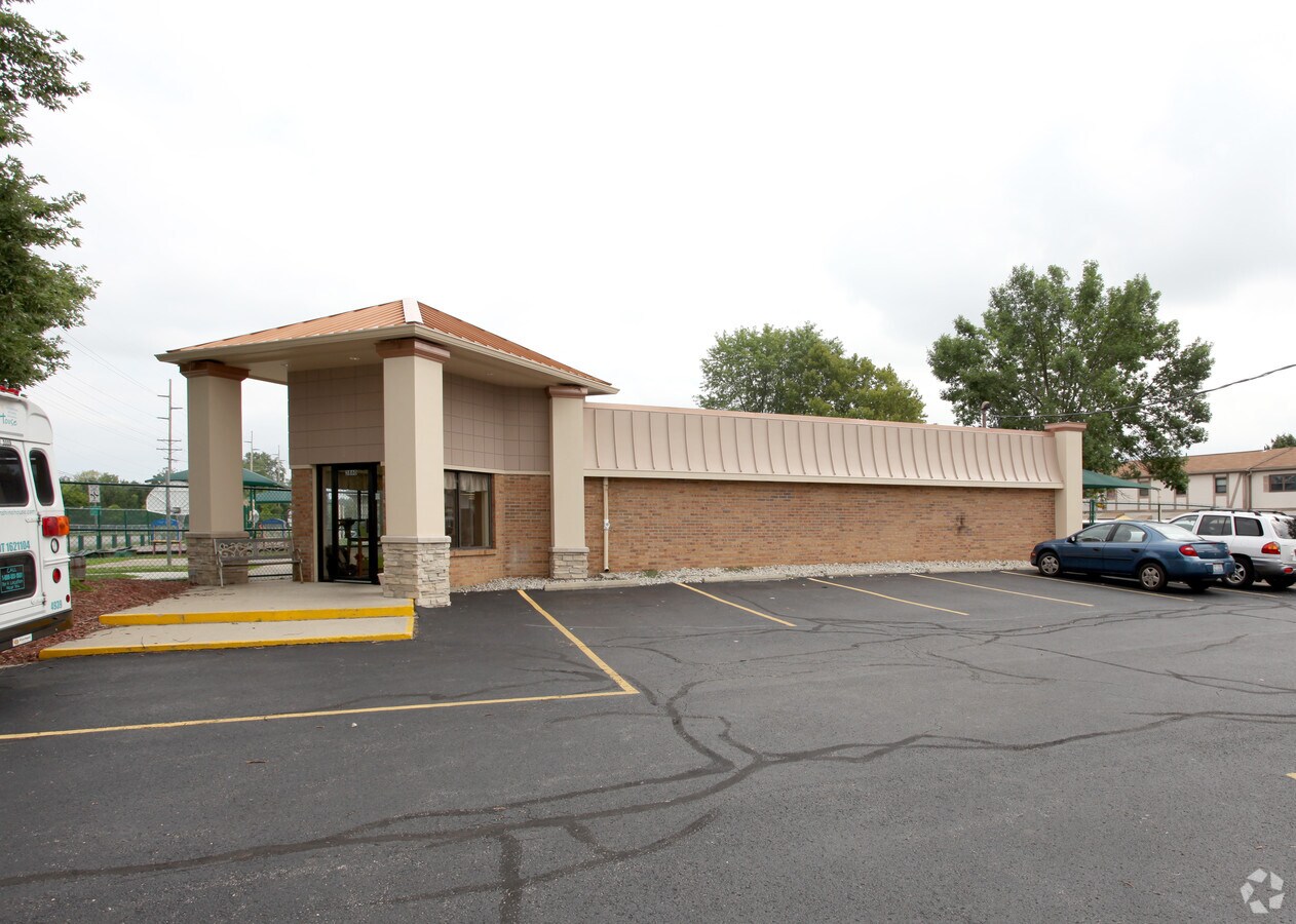 3860 Hoover Rd, Grove City, OH 43123