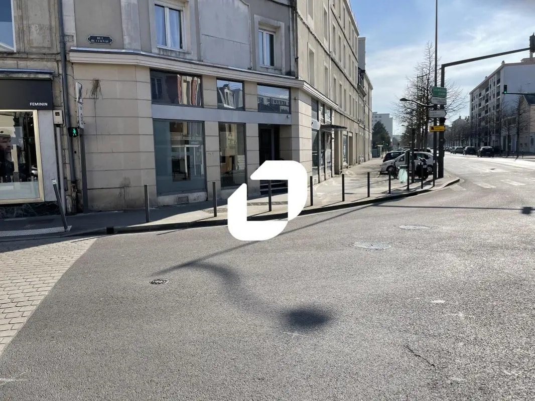 Retail in Reims for lease Building Photo- Image 1 of 6