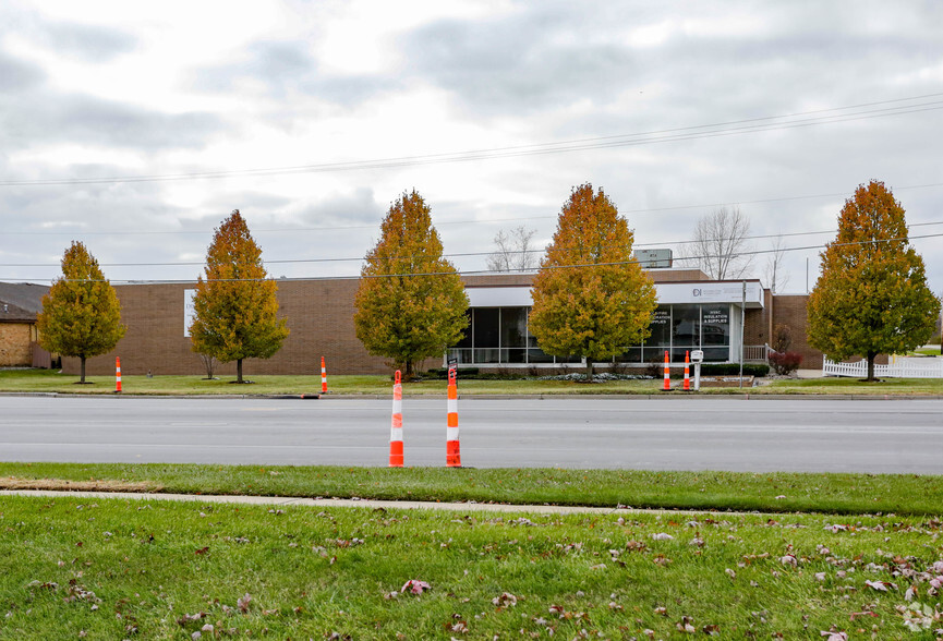 3951 Bay Rd, Saginaw, MI for sale - Primary Photo - Image 1 of 1