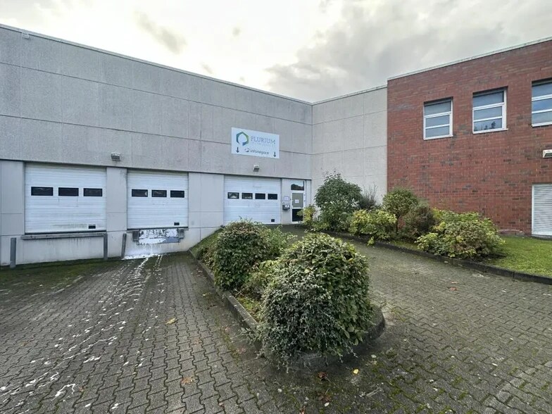 15 Rue Gustave Eiffel, Goussainville for lease - Primary Photo - Image 1 of 1