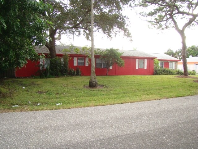 2020 Rose St, Sarasota, FL for sale - Building Photo - Image 2 of 19