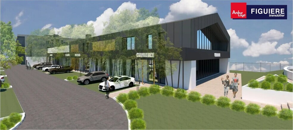 Retail in Salon-de-Provence for lease - Building Photo - Image 1 of 4