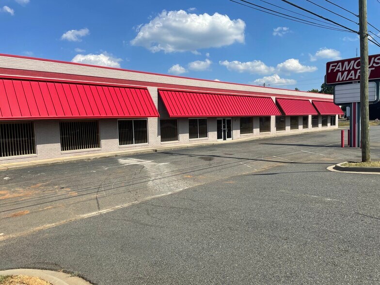 6600 N Tryon St, Charlotte, NC for lease - Building Photo - Image 1 of 18