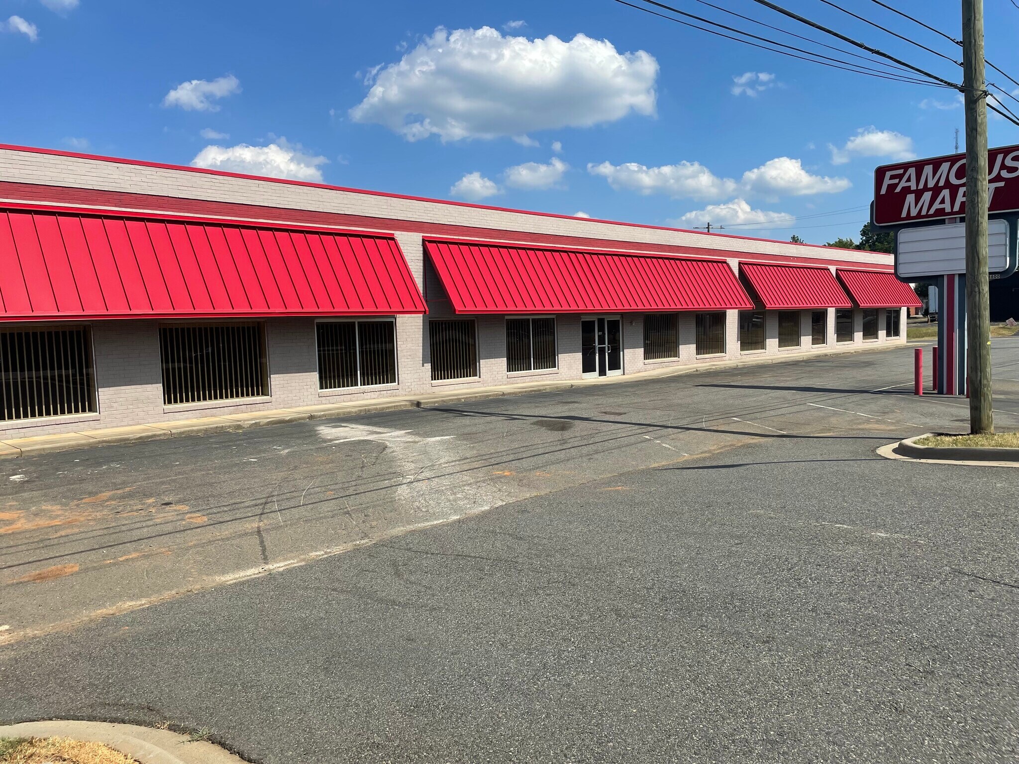 6600 N Tryon St, Charlotte, NC for lease Building Photo- Image 1 of 19