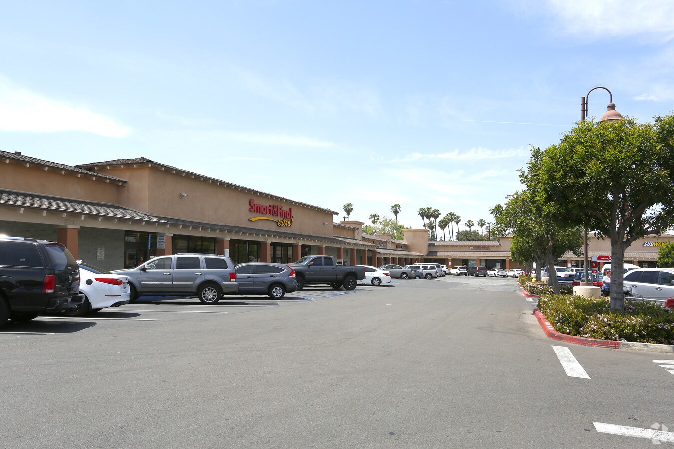 51305290 Arlington Ave, Riverside, CA 92504 Heritage Plaza