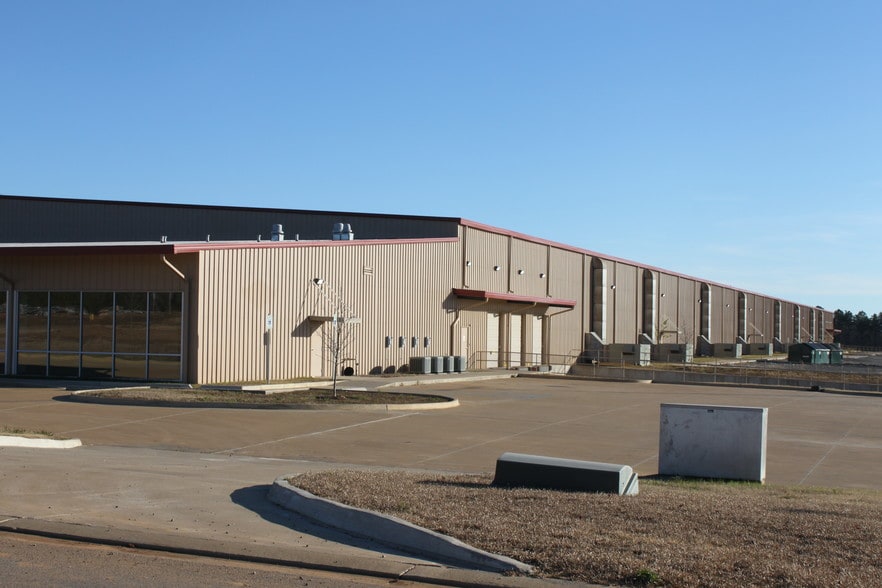 620 Warehouse Dr, Ruston, LA for sale - Building Photo - Image 1 of 4