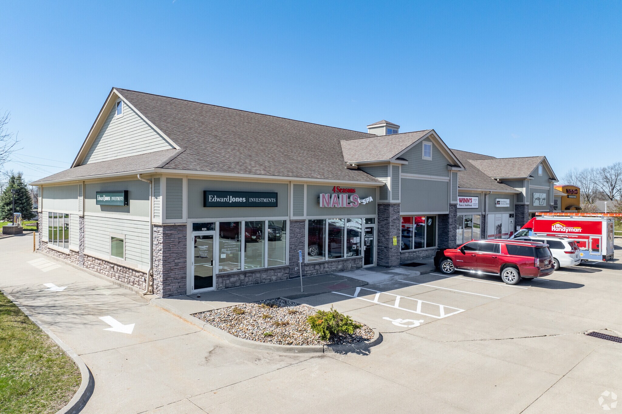 1611 Sunset Dr, Norwalk, IA for sale Building Photo- Image 1 of 1