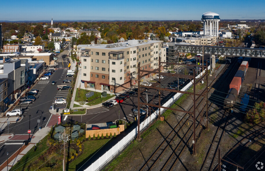 325 Madison St, Lansdale, PA for lease - Building Photo - Image 3 of 4