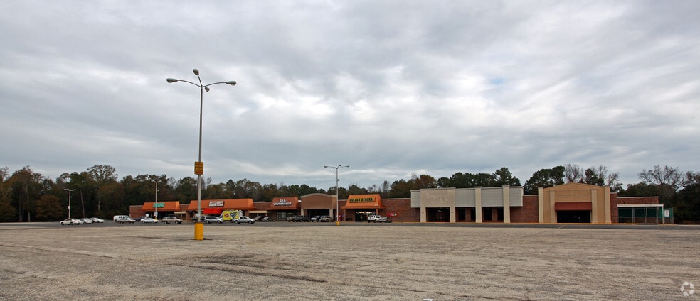 2601 Dauphin Island Pky, Mobile, AL for lease - Building Photo - Image 2 of 6