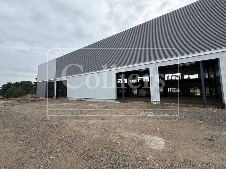 Flex in Marignane for sale - Building Photo - Image 1 of 7