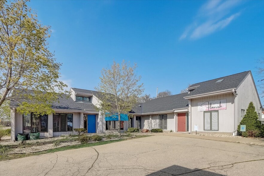 111-113 Depot, Johnson Creek, WI for sale - Building Photo - Image 1 of 51