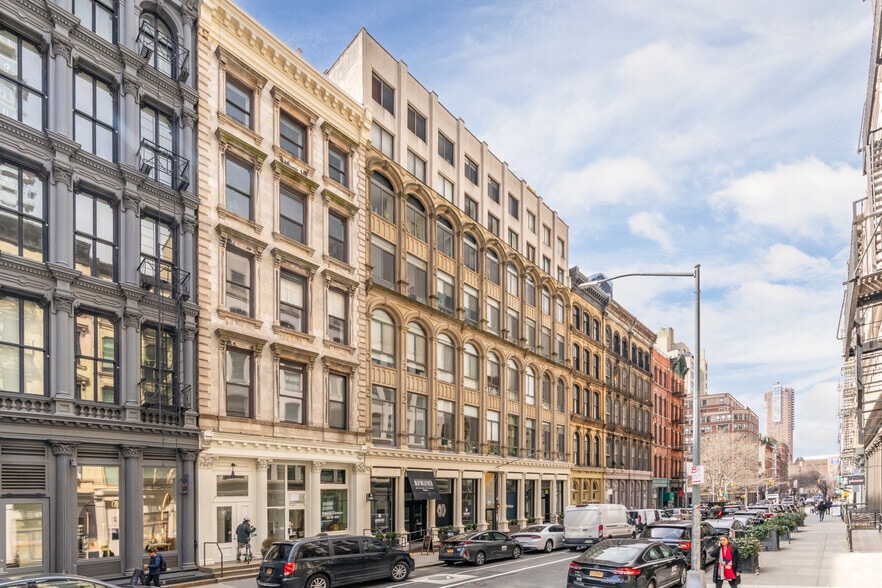 97-101 Reade St, New York, NY for lease - Primary Photo - Image 1 of 5