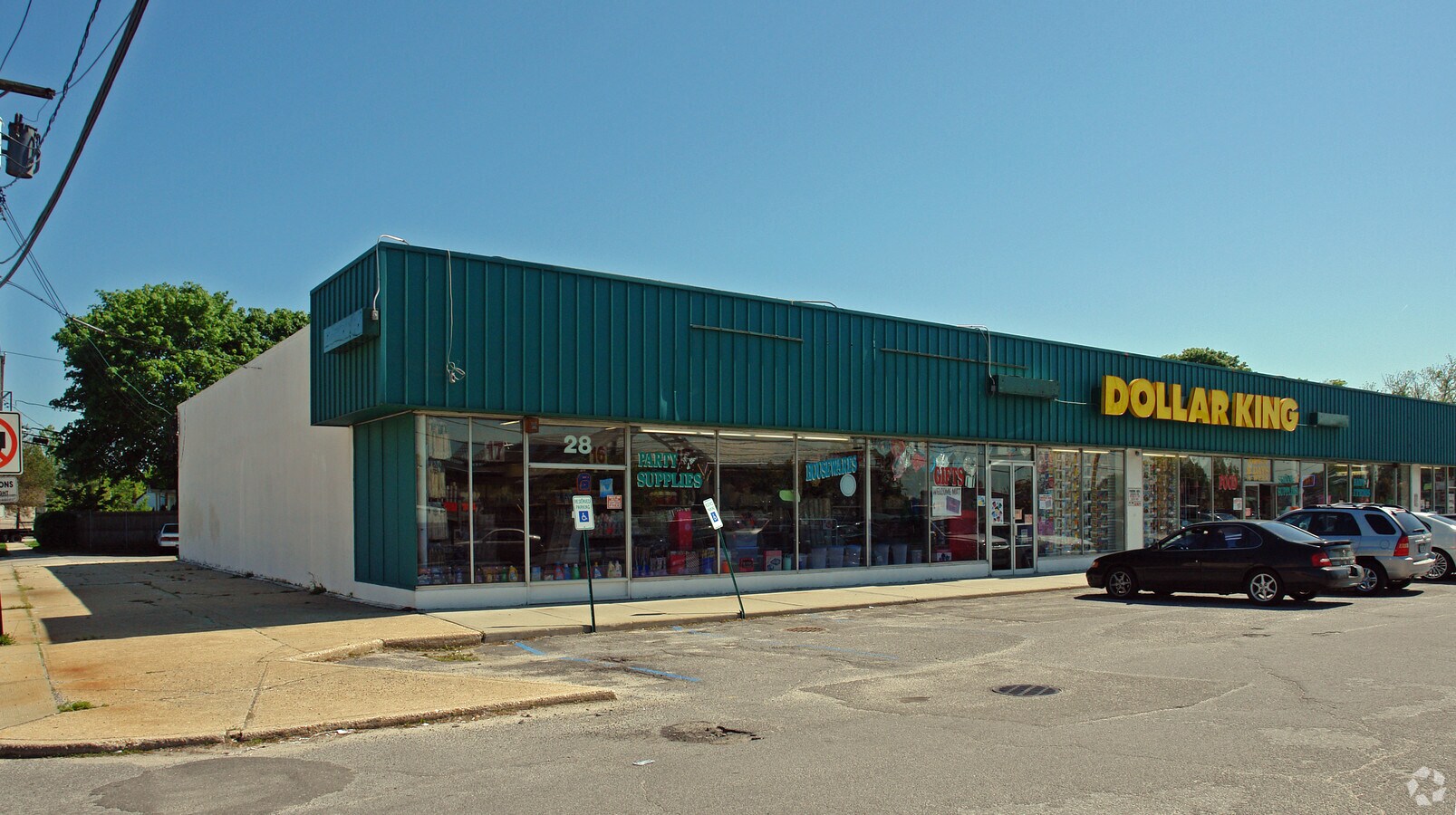 2228 Hempstead Tpke, Farmingdale, NY 11735