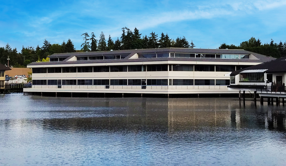 40 Lake Bellevue Dr, Bellevue, WA for lease Building Photo- Image 1 of 9