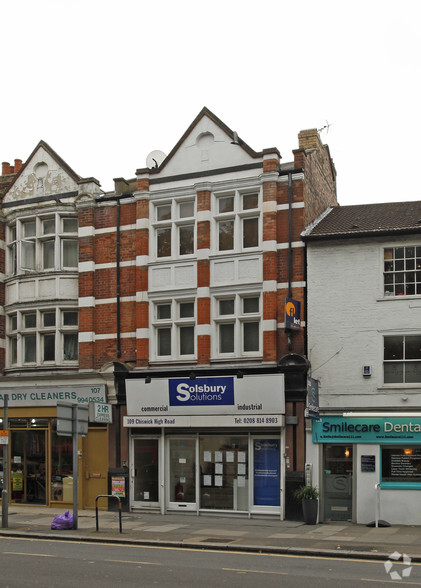 109 Chiswick High Rd, London for sale - Building Photo - Image 2 of 3