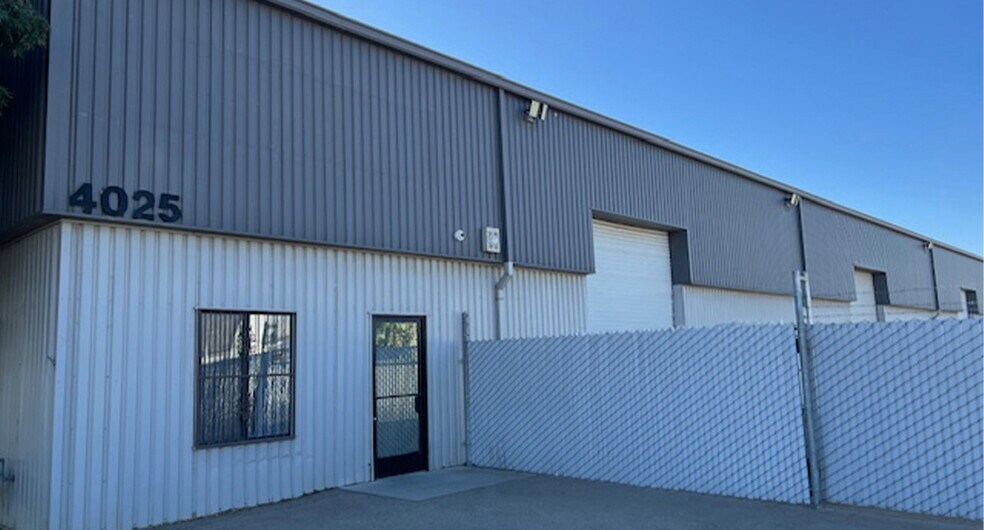 4025 S Golden State Blvd, Fresno, CA for lease - Building Photo - Image 1 of 2