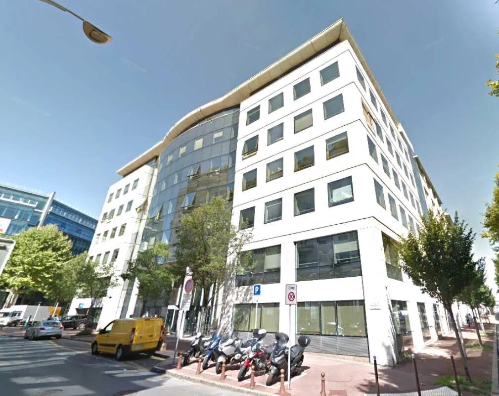 2 Rue Maurice Mallet, Issy-les-Moulineaux for lease Building Photo- Image 1 of 5