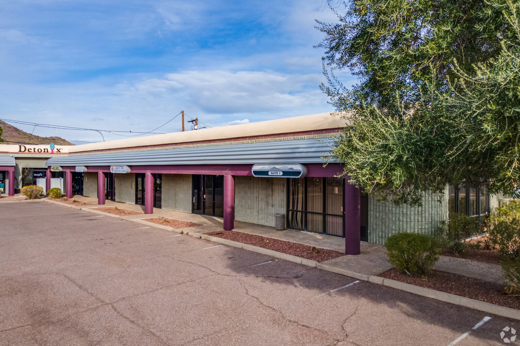 1484814850 N Cave Creek Rd, Phoenix, AZ 85032 OfficeRetail for Lease