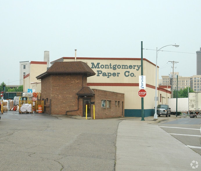 400 E 4th Street and 114 Wayne Avenue portfolio of 2 properties for sale on LoopNet.com - Building Photo - Image 2 of 3