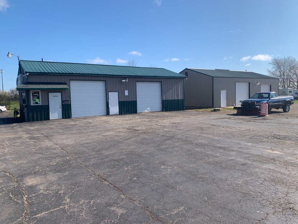 8390 State Road 76, Neenah, WI for sale Primary Photo- Image 1 of 1