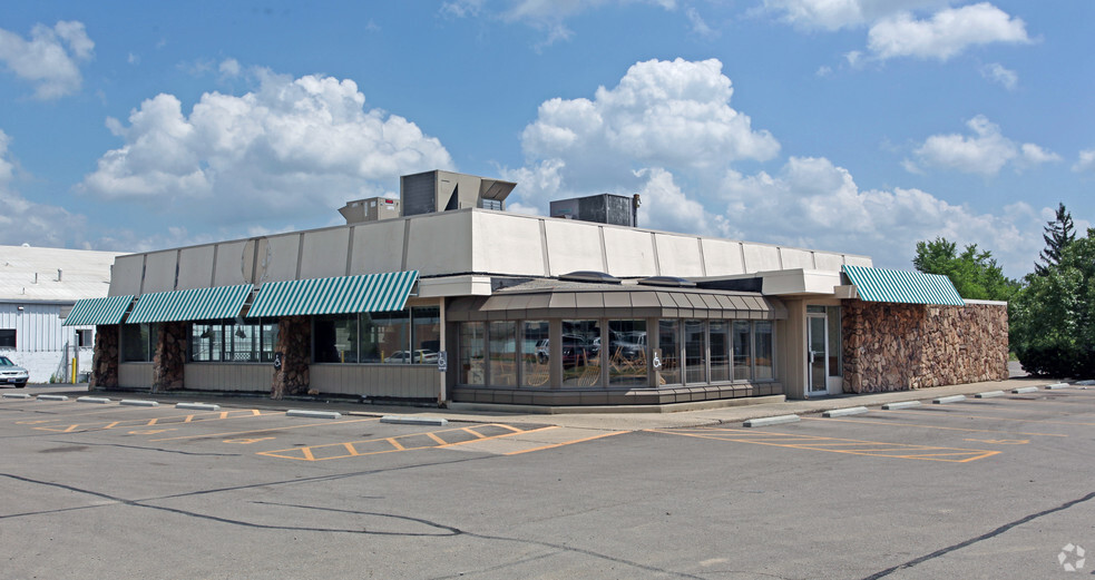 2532 Needmore Rd, Dayton, OH for sale - Primary Photo - Image 1 of 1