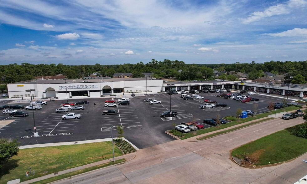 7320-7372 Antoine Dr, Houston, TX for lease - Building Photo - Image 1 of 2