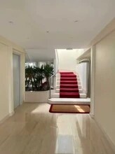 17 Rue George Sand, Vitry-sur-Seine for lease Interior Photo- Image 2 of 5