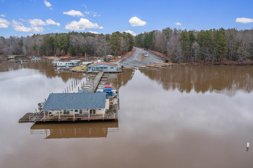 8631 River Rd, South Chesterfield, VA for sale - Building Photo - Image 1 of 1