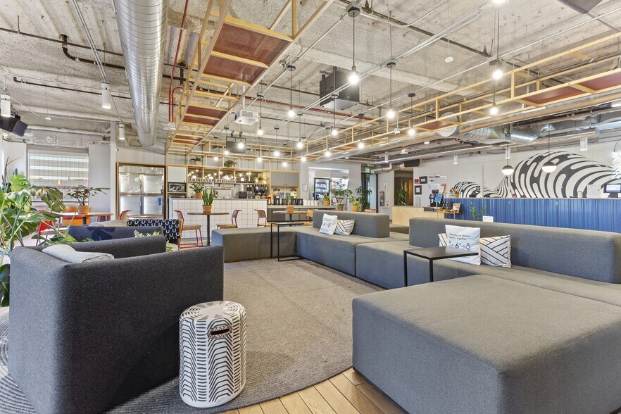 1111 Broadway, Oakland, CA for lease - Interior Photo - Image 3 of 23