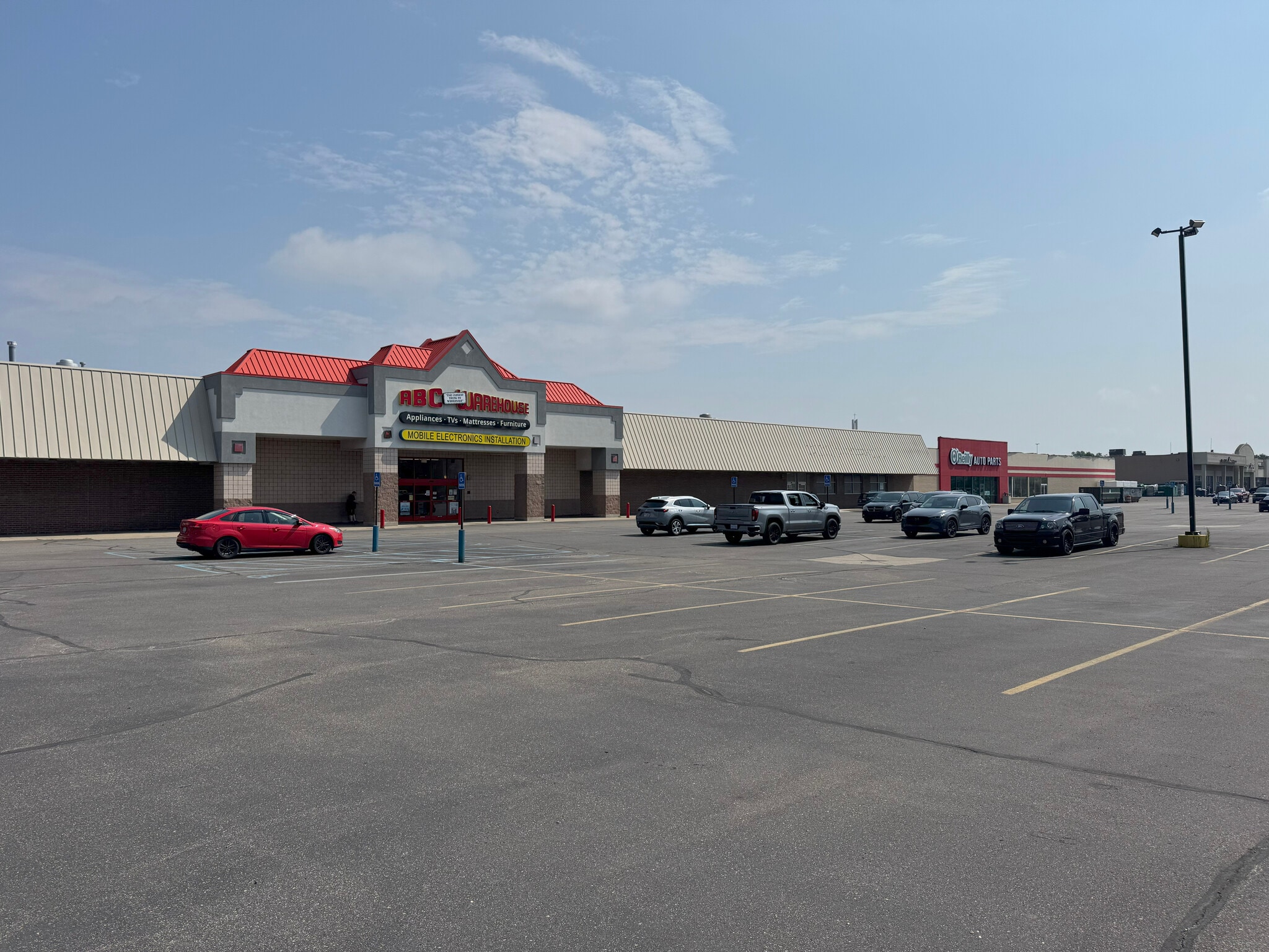 7215-7423 E 10 Mile Rd, Center Line, MI for lease Building Photo- Image 1 of 7