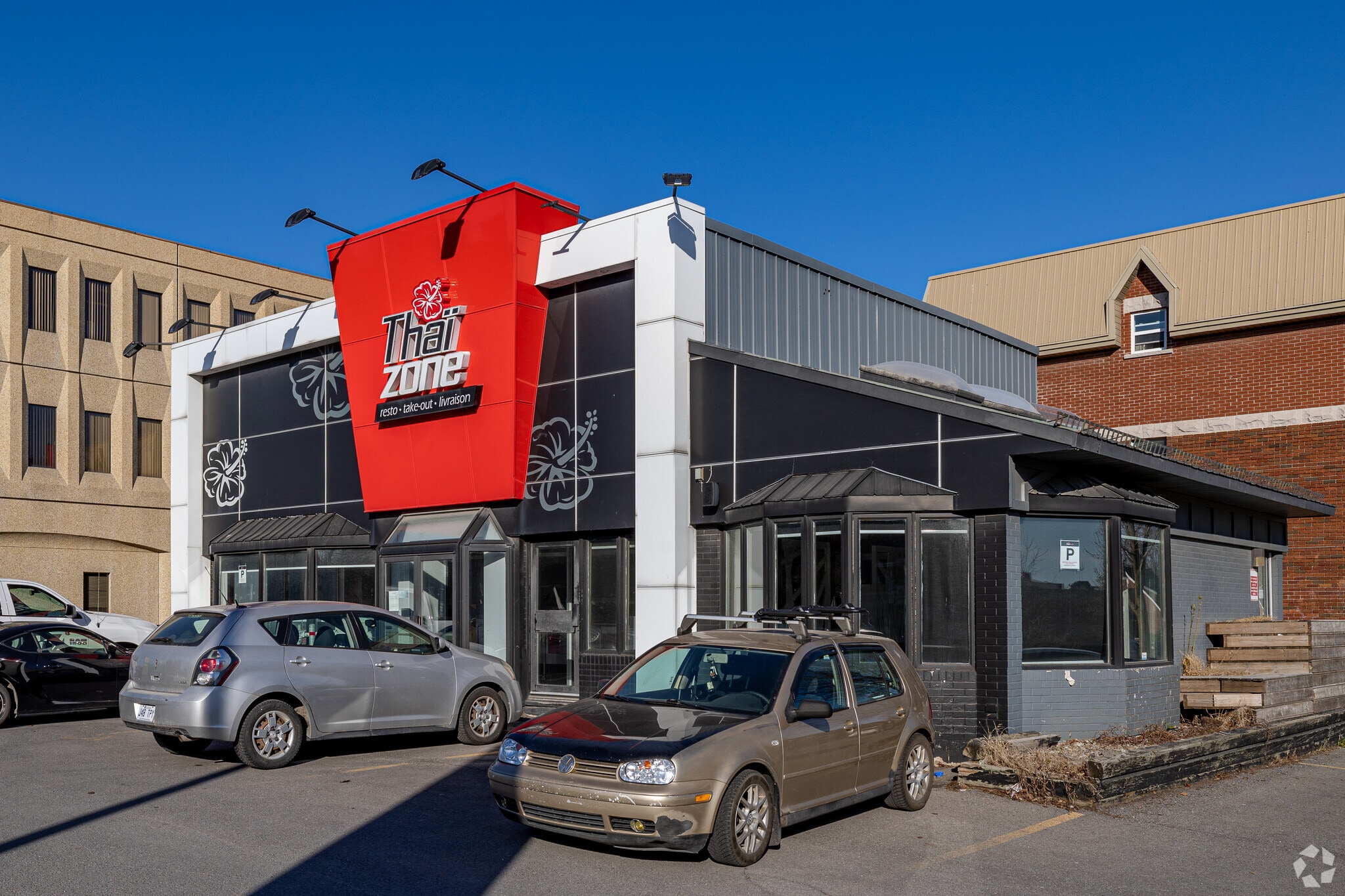 6060 Rue Sherbrooke E, Montréal, QC for sale Primary Photo- Image 1 of 1