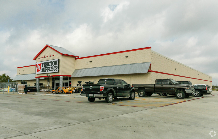 13410 Fm 1764 Rd, Santa Fe, TX for sale - Primary Photo - Image 1 of 1