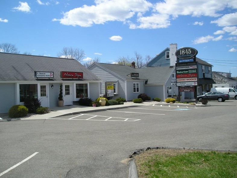 1845 Silas Deane Hwy, Rocky Hill, CT for sale - Building Photo - Image 1 of 1