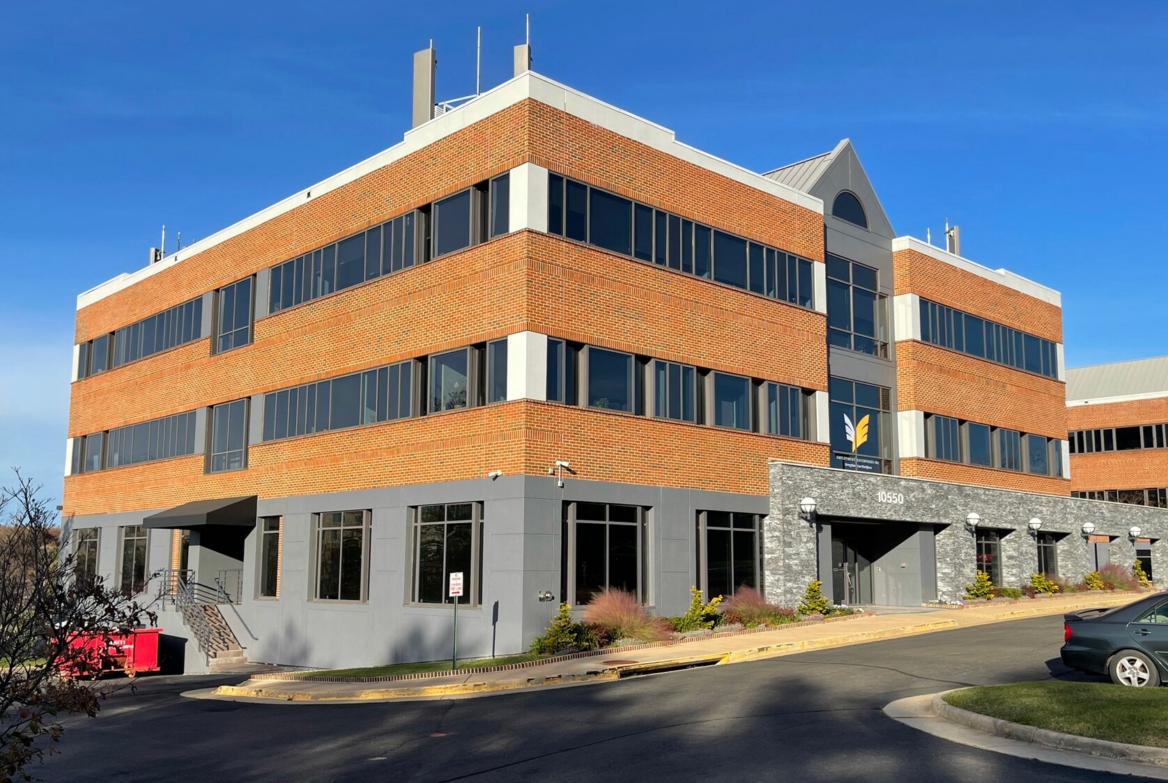 10530-10550 Linden Lake Plz, Manassas, VA for lease Building Photo- Image 1 of 19